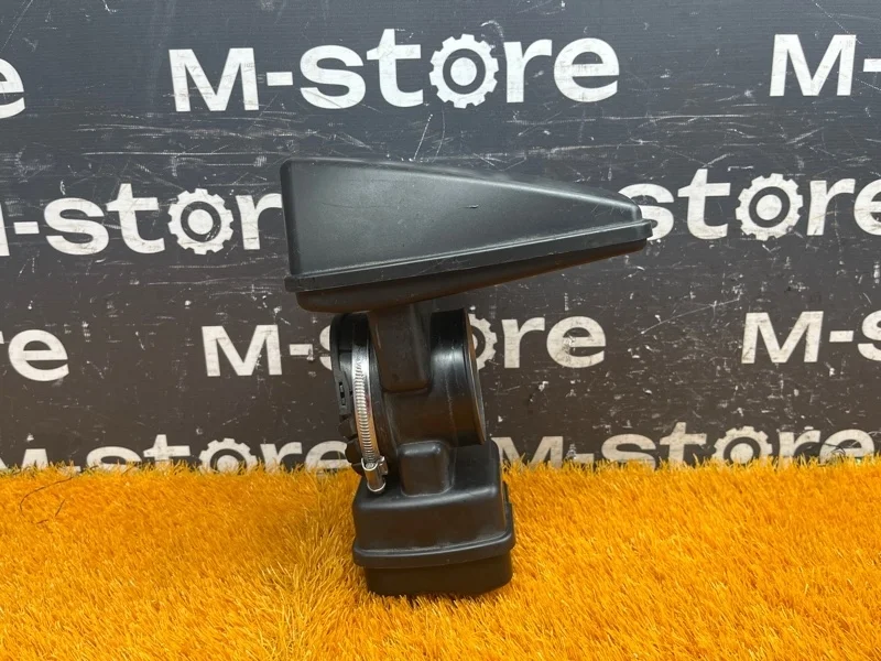 Резонатор воздушного фильтра Land Rover Range Rover 2006 PHD500224 L322 448PN