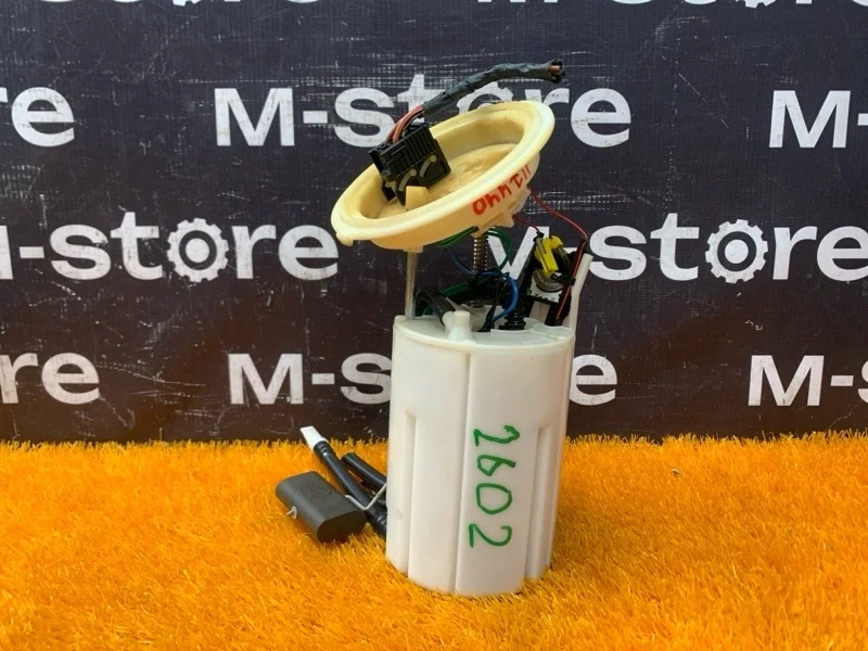 Бензонасос Bmw 6-Series 2006 6764141 E63 N52B30A, правый