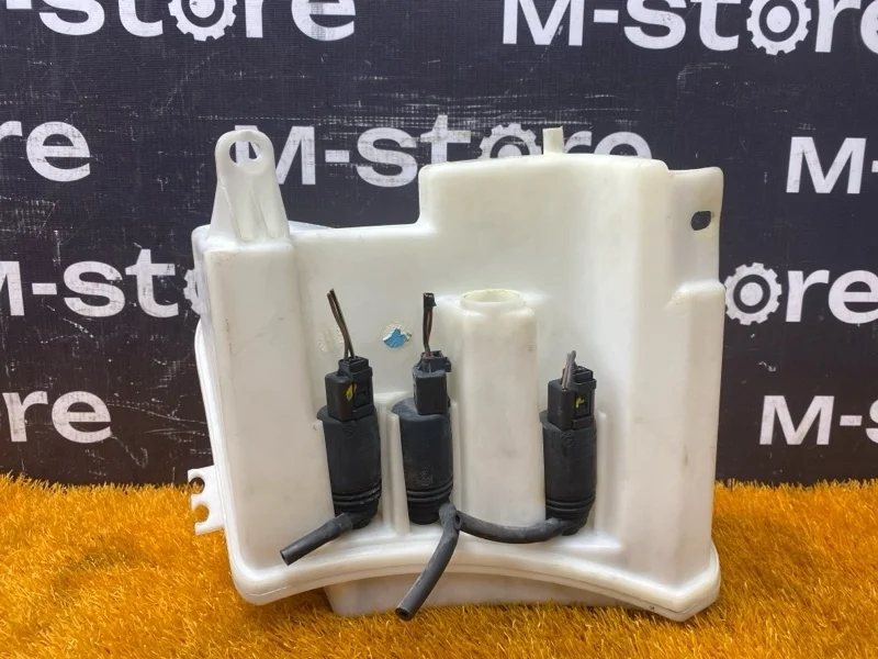 Бачок омывателя Land Rover Range Rover 2002 DMB000080 L322 M62B44