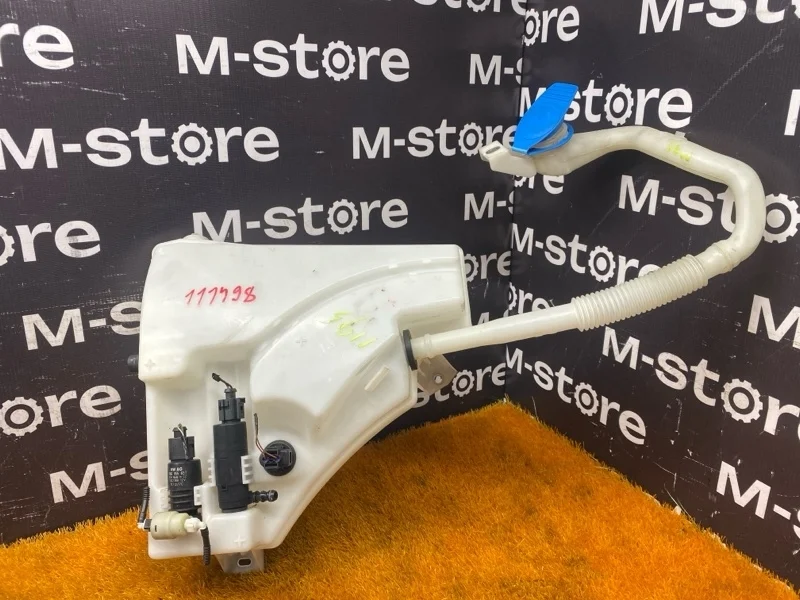 Бачок омывателя Volkswagen Touareg 2012 7P0955453 7P CGR