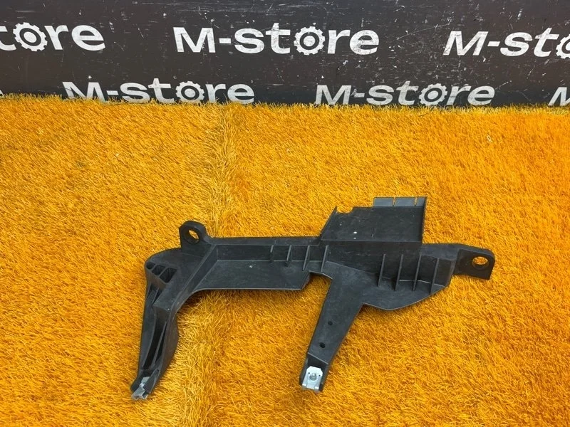 Кронштейн фары BMW X3 2006 63126939200 E83 M54B25 (256S5), правый