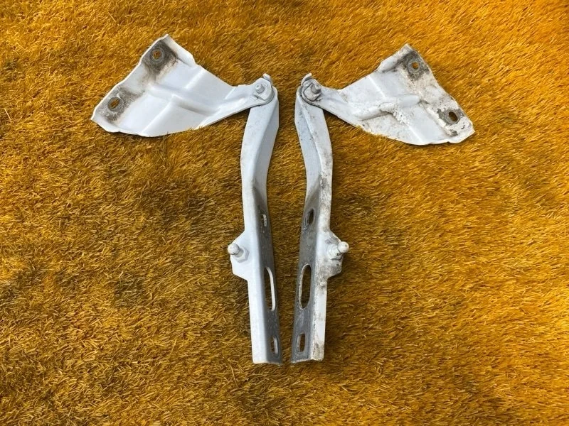 Петля капота Audi Q5 2014 8R0823301A 8R CNC