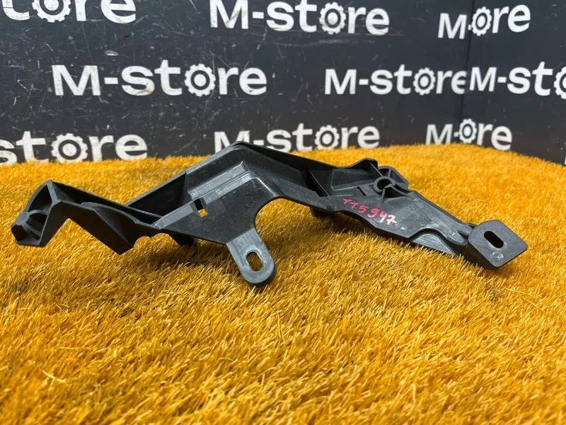 Крепление бампера Porsche Cayenne 2007 7L5807889 957 M4851, переднее левое