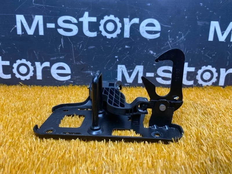 Замок капота Audi Q5 2014 8R0823480A 8R CNC