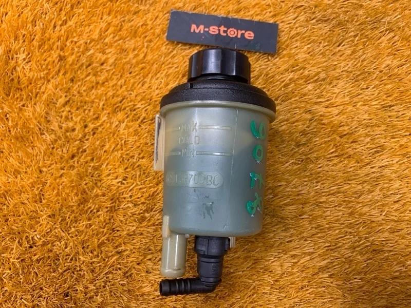 Бачок гидроусилителя Volvo Xc60 2011 30680756 DZ44 B4204T6