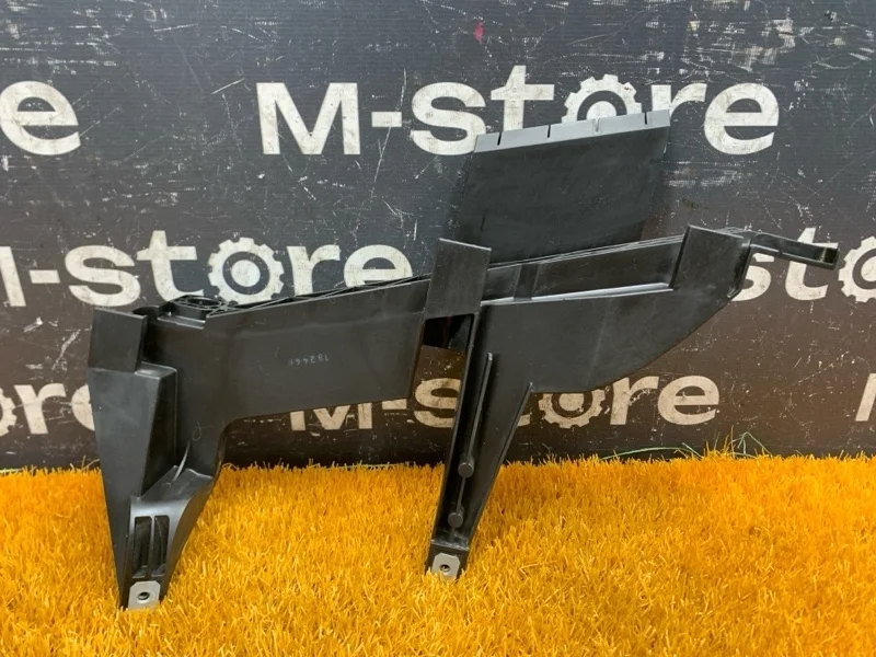 Кронштейн фары BMW X3 2005 63126939199 E83 M54B25 (256S5), левый