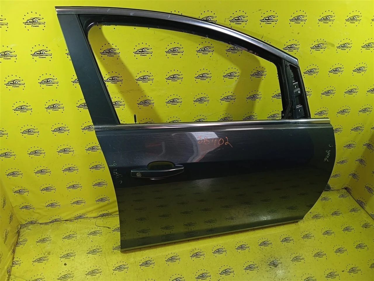 Дверь Opel Astra 13285607 J, передняя правая