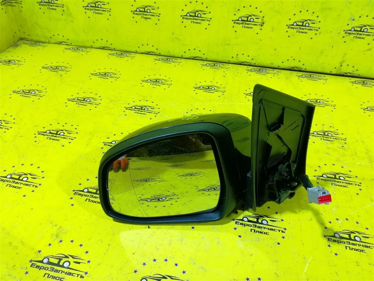 Зеркало Ford Focus 2 1728324, переднее левое