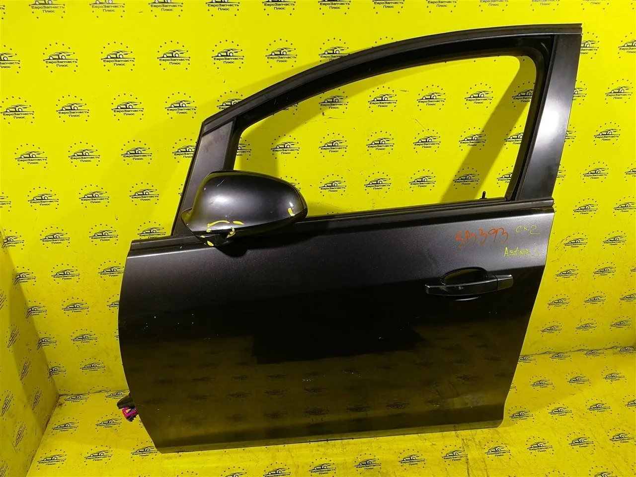 Дверь Opel Astra 13285606 J, передняя левая