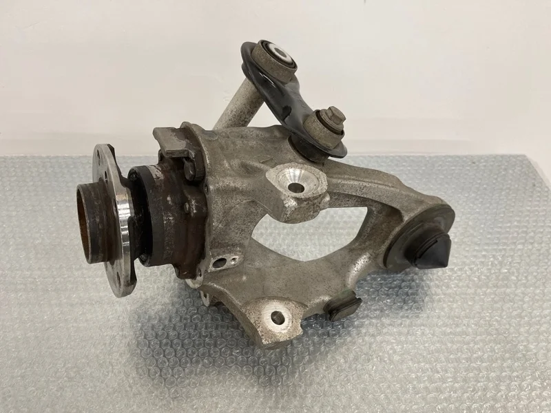 Кулак Bmw X5 2012 33326879101 E70 N55B30, задний левый