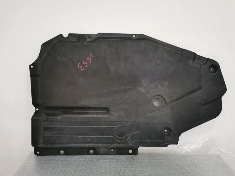 Защита топливного бака BMW X5 2011 51757158406 E70 N55B30, правая