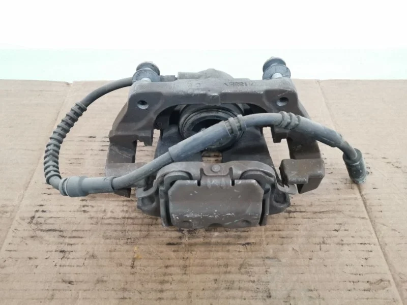 Суппорт тормозной BMW X5 2010 34116776784 E70 N55B30, передний правый