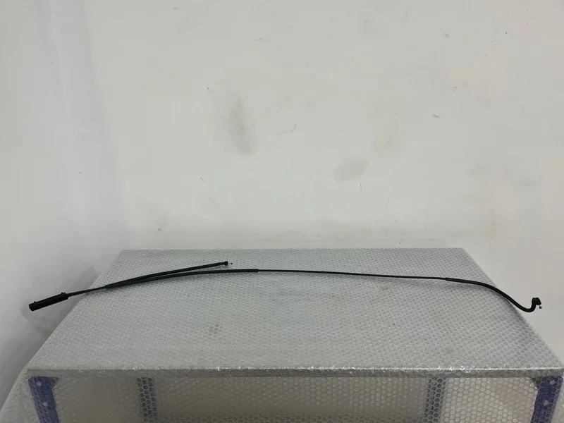 Трос замка капота BMW X5 2012 51237184456 E70 N55B30