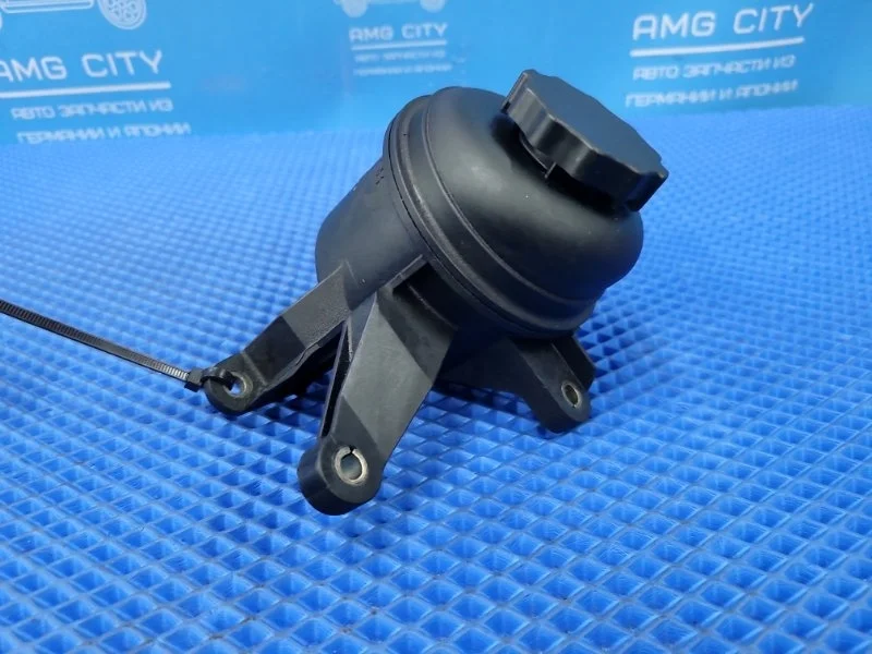 Бачок гидроусилителя руля Mercedes-Benz CLC-class