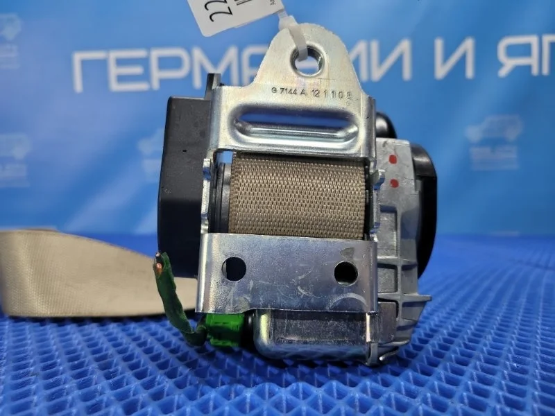 Ремень безопасности задний левый Mercedes-Benz