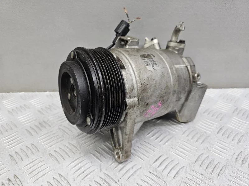 Компрессор кондиционера Nissan Teana J32