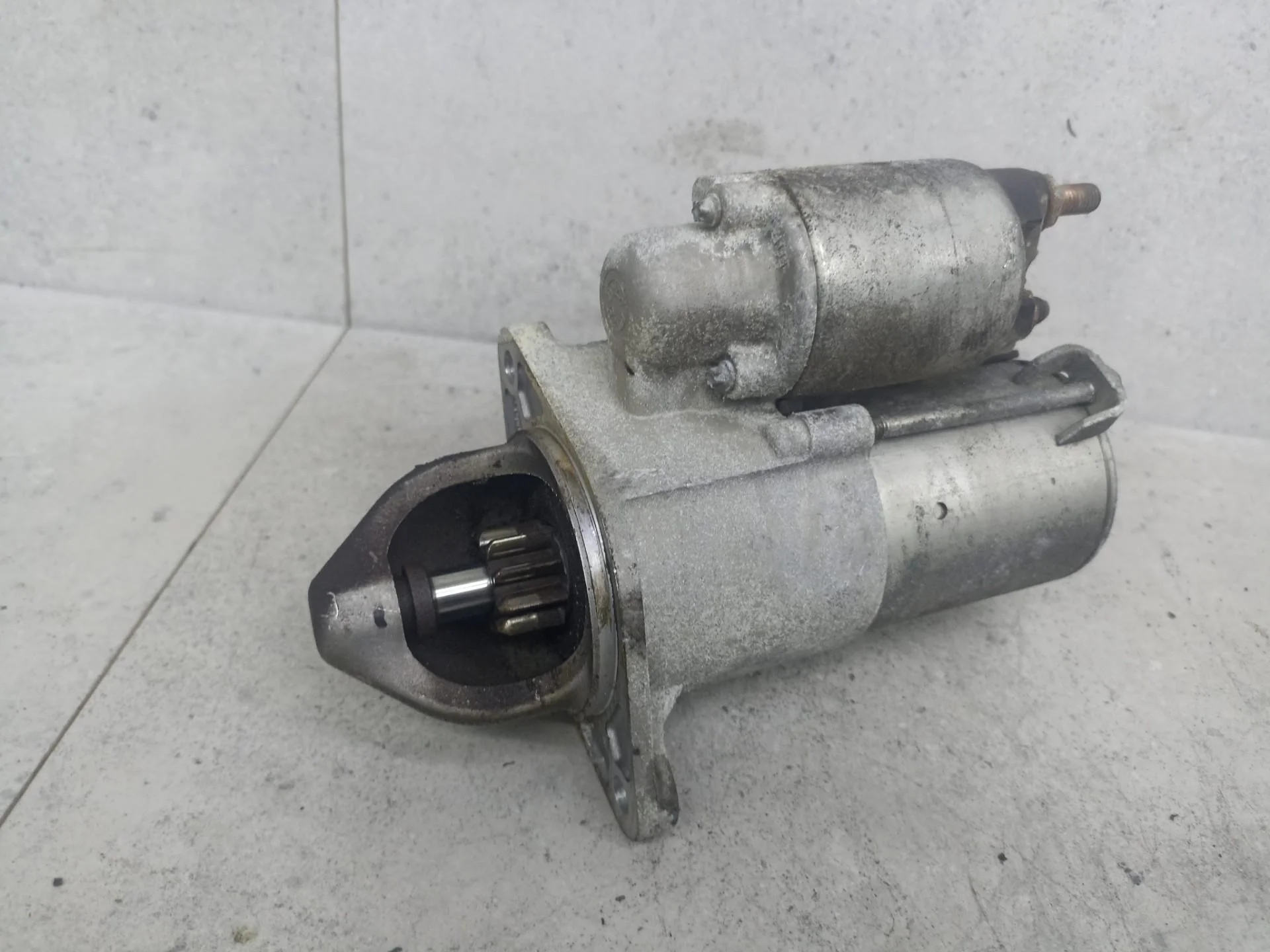 Стартер Opel Astra H (2004 - 2007) 55556892