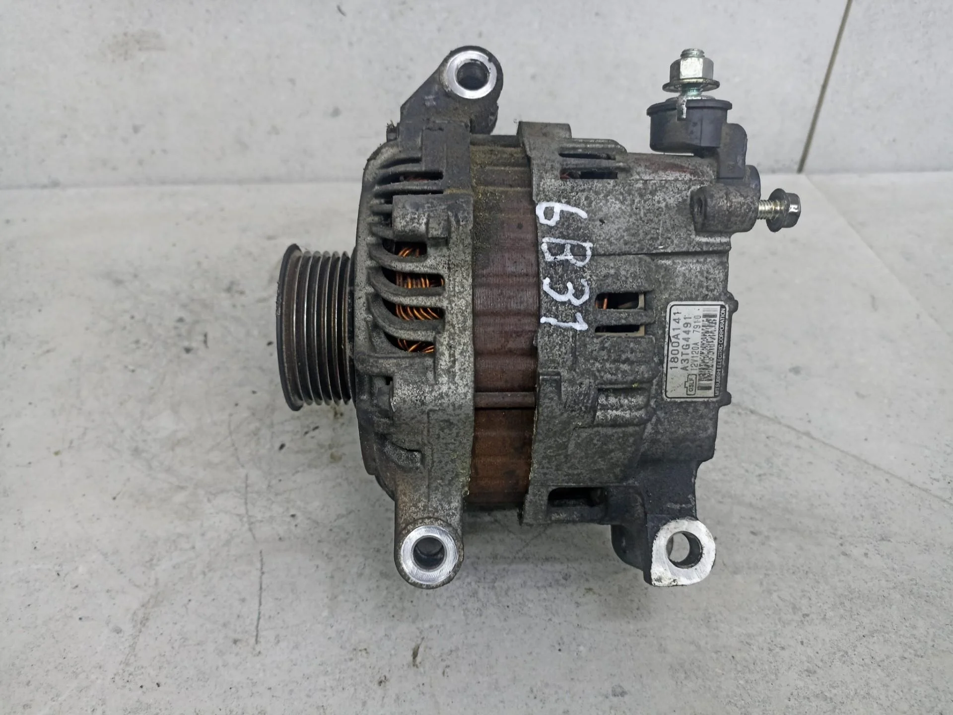 Генератор Mitsubishi Outlander 2 2008 1800A141