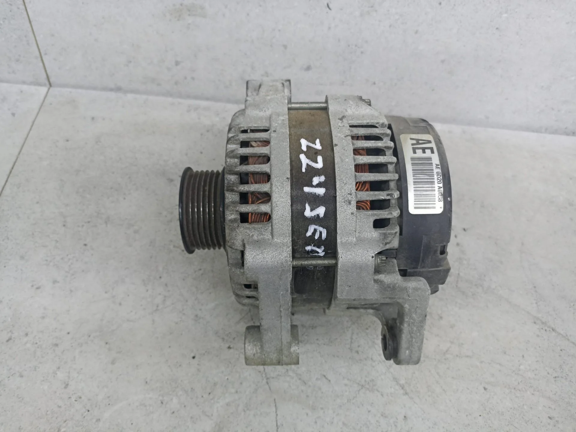 Генератор Chevrolet Captiva (2006 - 2011) 96866019