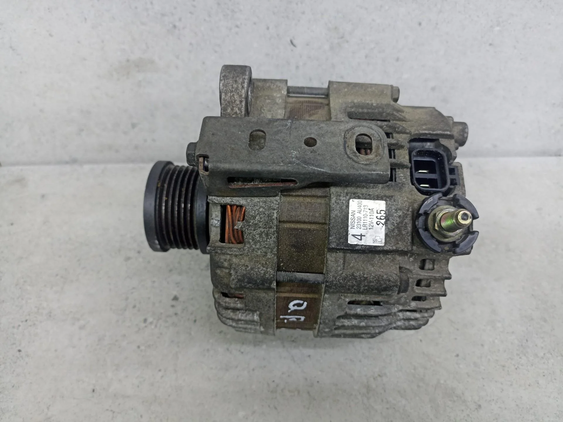 Генератор Nissan X-Trail T30 2004 23100AU400