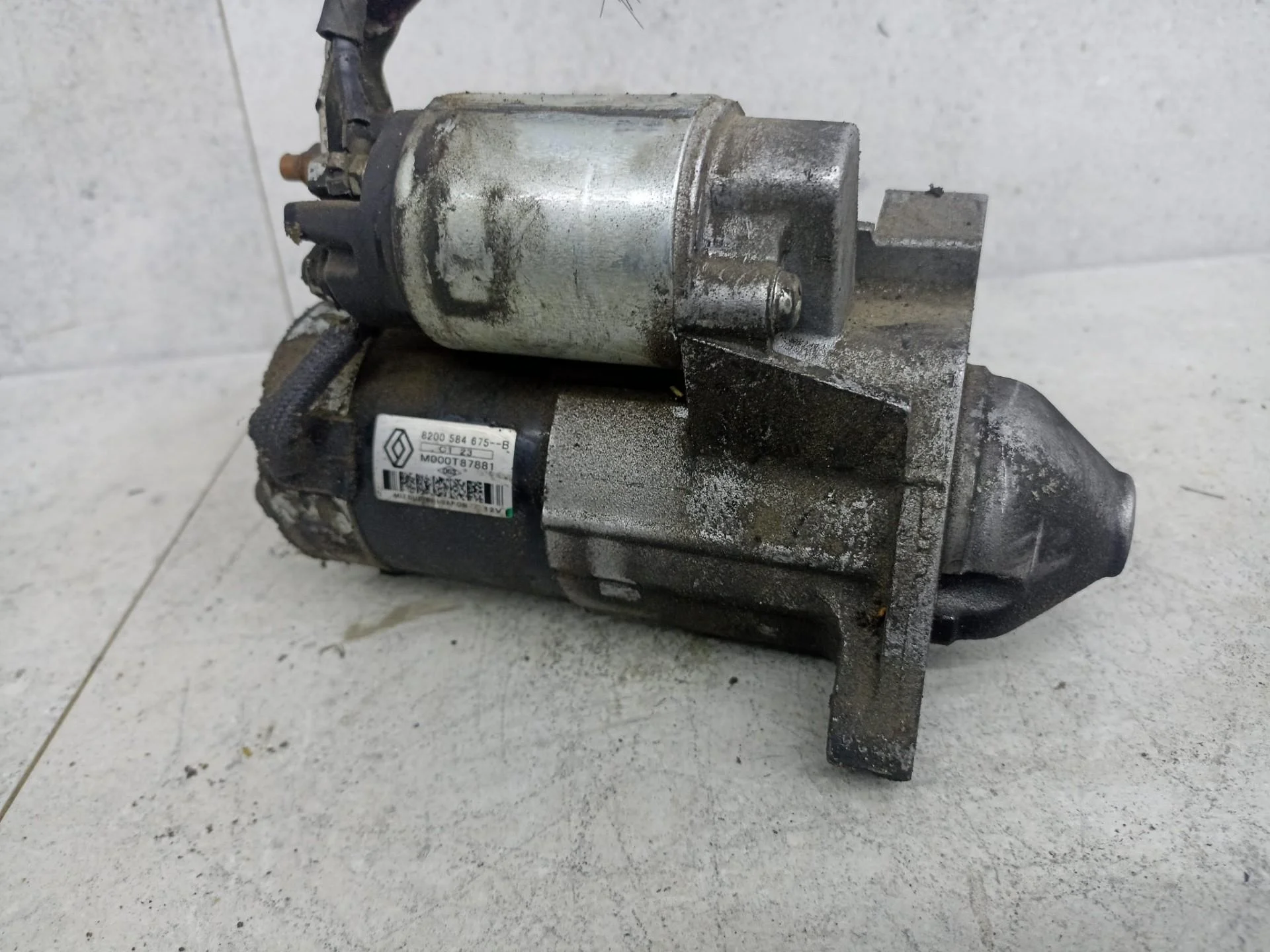 Стартер Renault Megane 2 2005 8200584675