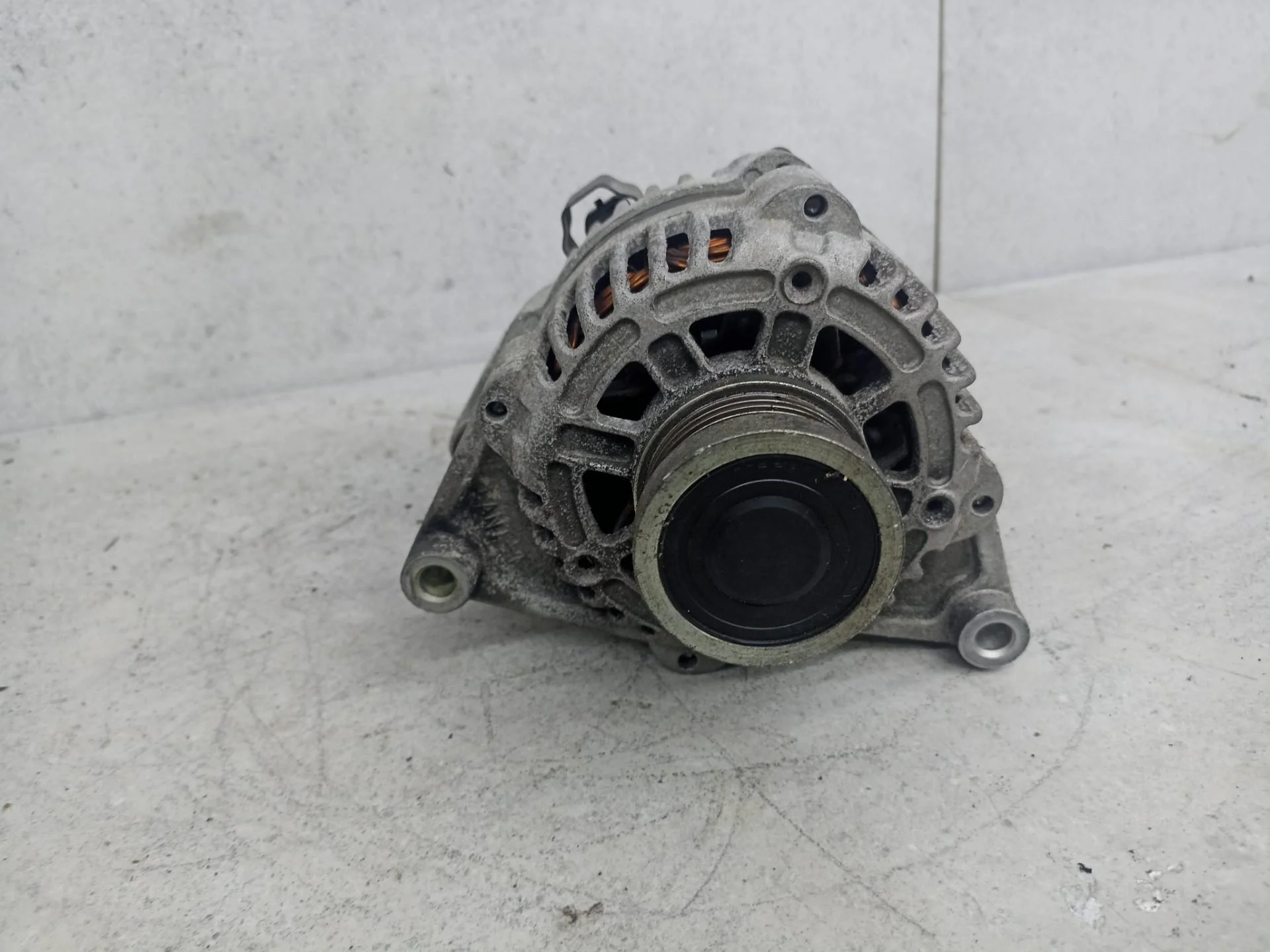 Генератор Opel Astra J (2009 - 2012) 13581885