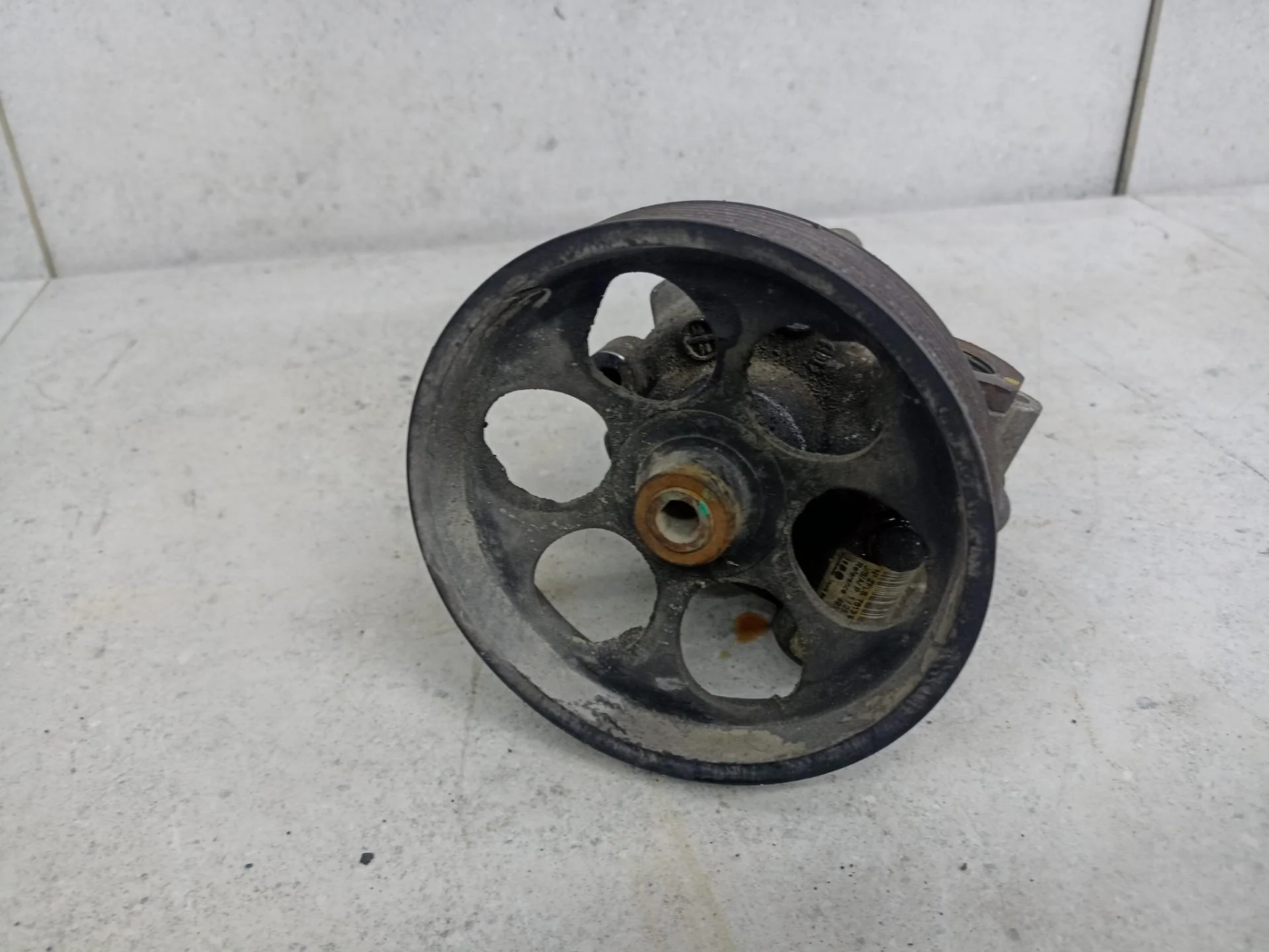 Насос гидроусилителя руля Renault Duster 2015