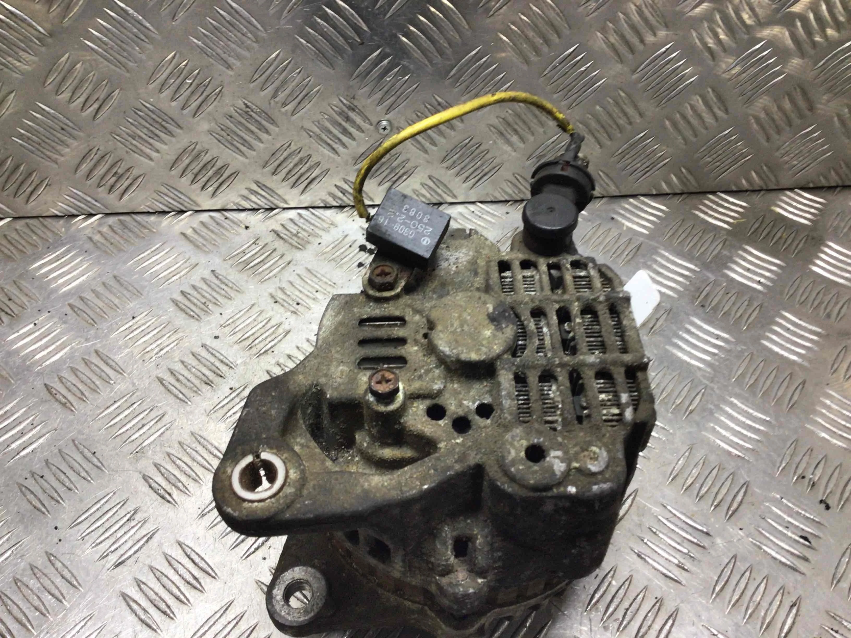 Генератор Nissan X-Trail T30 [рестайлинг] (2004-2007) дизель 2.2 TD Механика Внедорожник