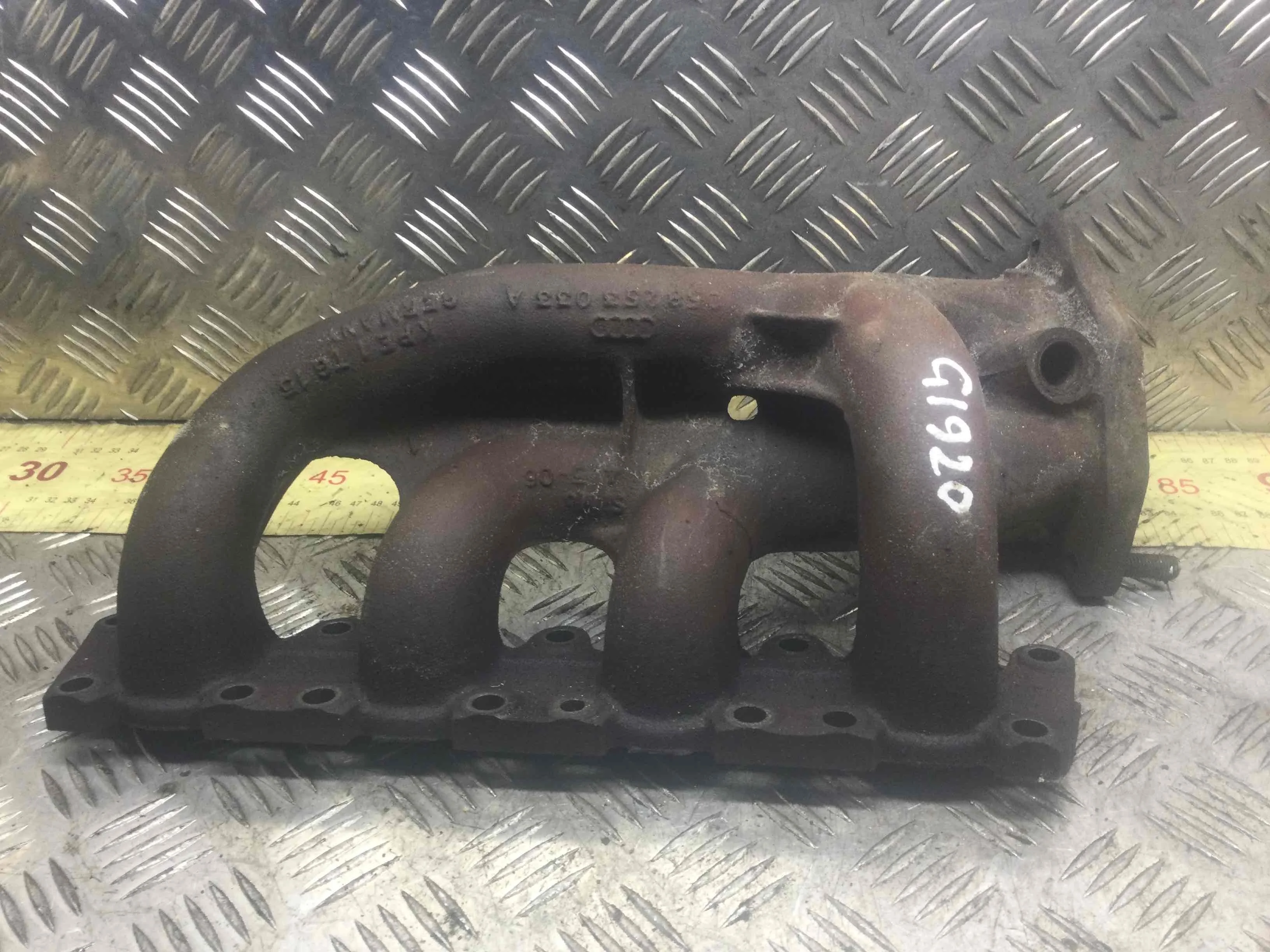 Коллектор выпускной Audi A4 B5 (1994-1999) бензин 1.8 i Автомат Седан