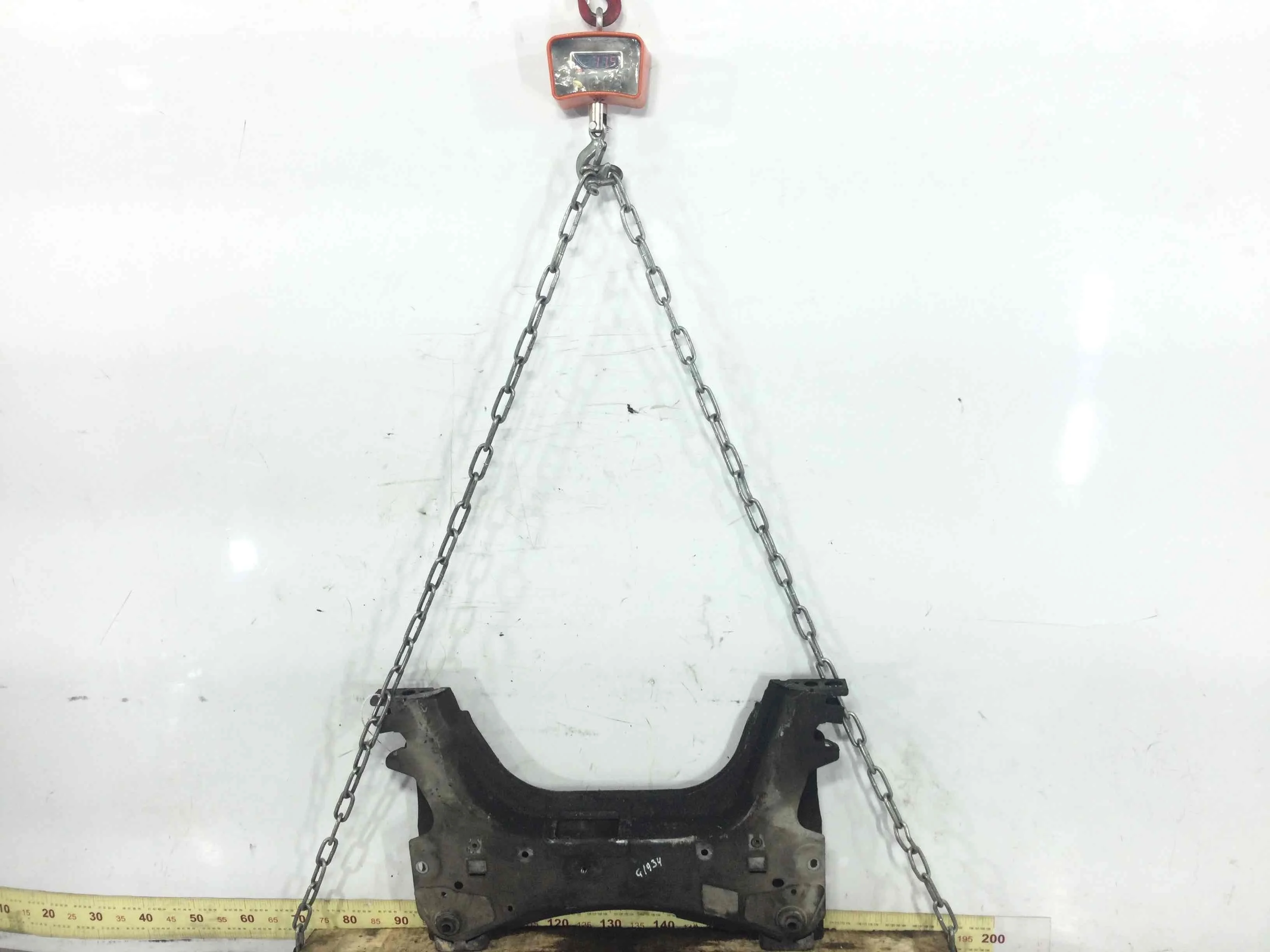 Балка подвески передняя (подрамник) Renault Megane 2 поколение (2002-2006) бензин 1.6 i Механика Х/б