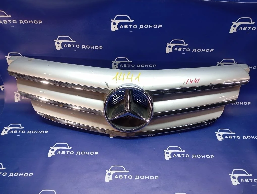 решетка радиатора MERCEDES-BENZ B-Class W245 -