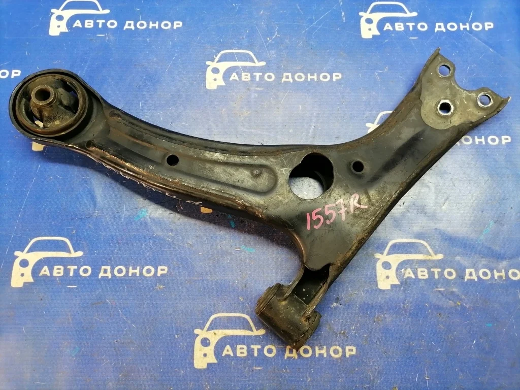 рычаг TOYOTA COROLLA FIELDER ZZE122 -