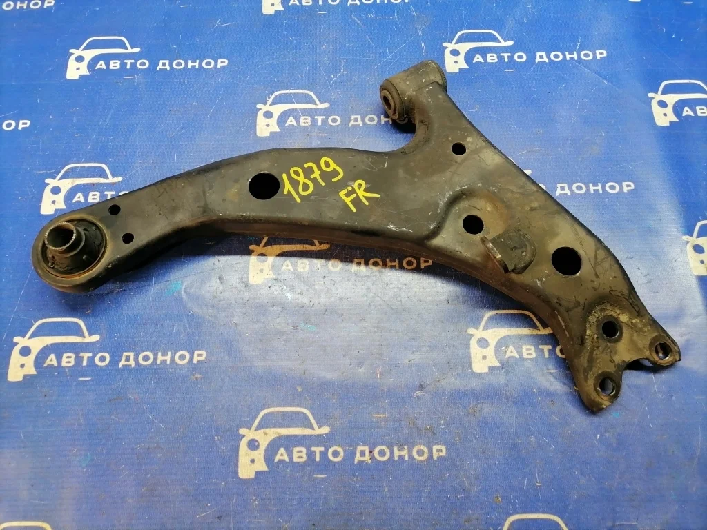 рычаг TOYOTA COROLLA SPACIO AE111 -