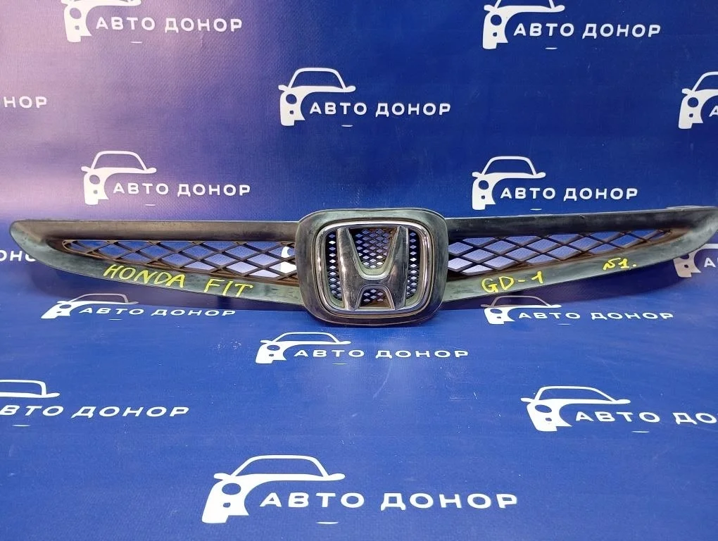 решетка радиатора HONDA FIT GD1 -
