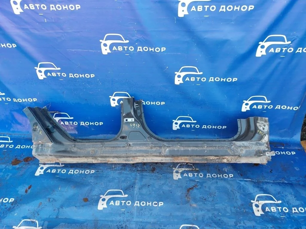порог FORD FOCUS CB8 IQDB