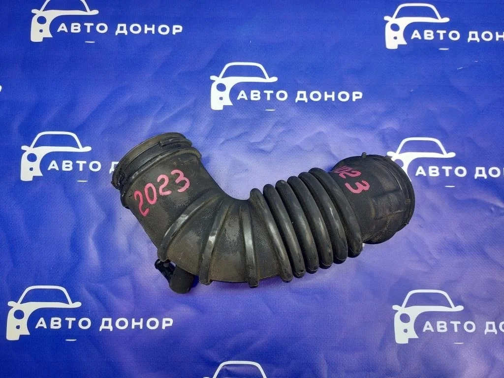 патрубок воздушного фильтра MITSUBISHI GALANT FORTIS CY4A 4B11