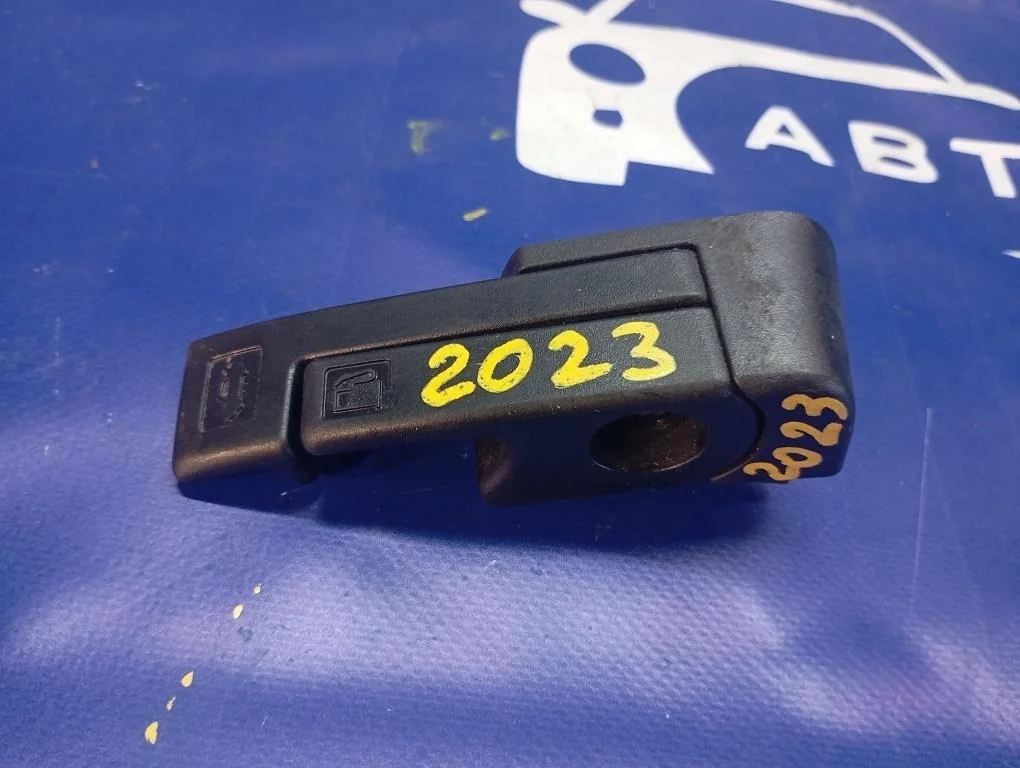 ручка открывания бензобака MITSUBISHI GALANT FORTIS CY4A 4B11 - 5930A004