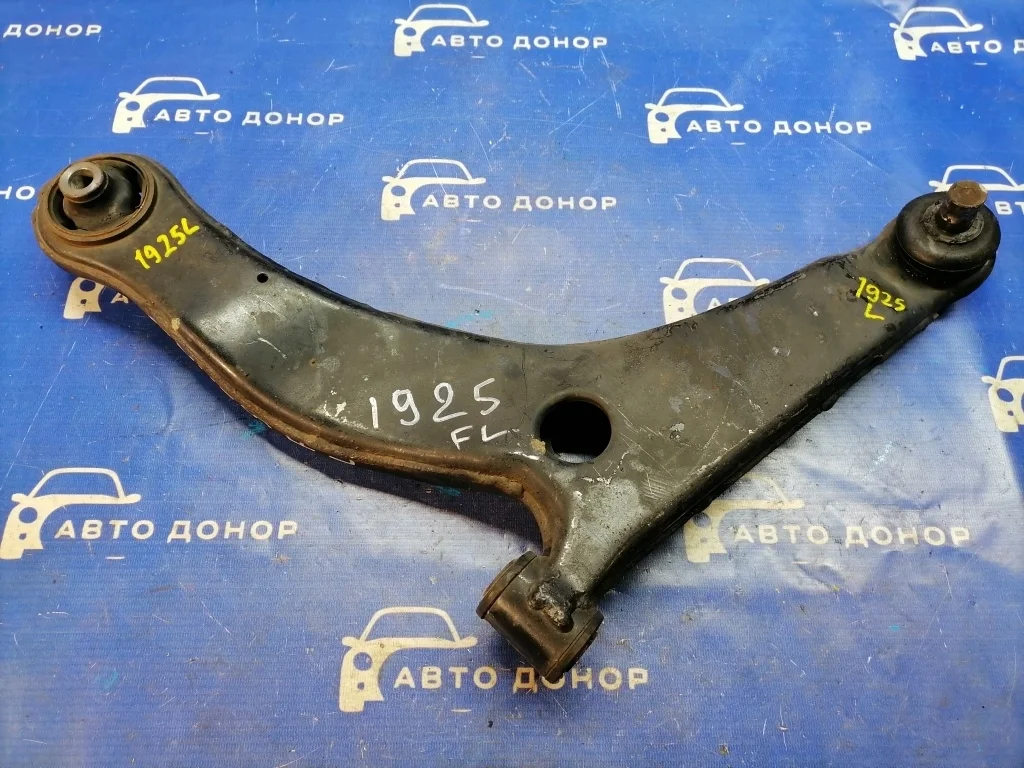 рычаг MITSUBISHI GRANDIS NA4W -