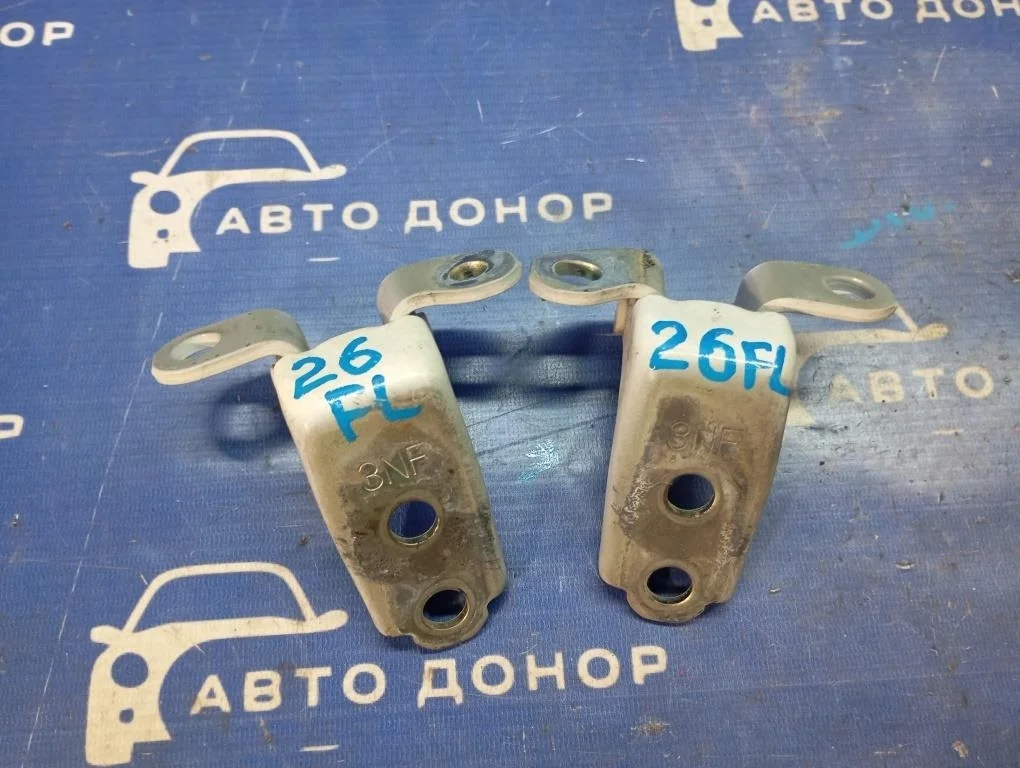 петли двери HONDA STREAM RN1 D17A