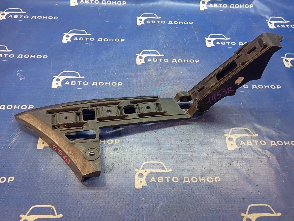 крепление бампера VOLKSWAGEN TOURAN 1T1 -