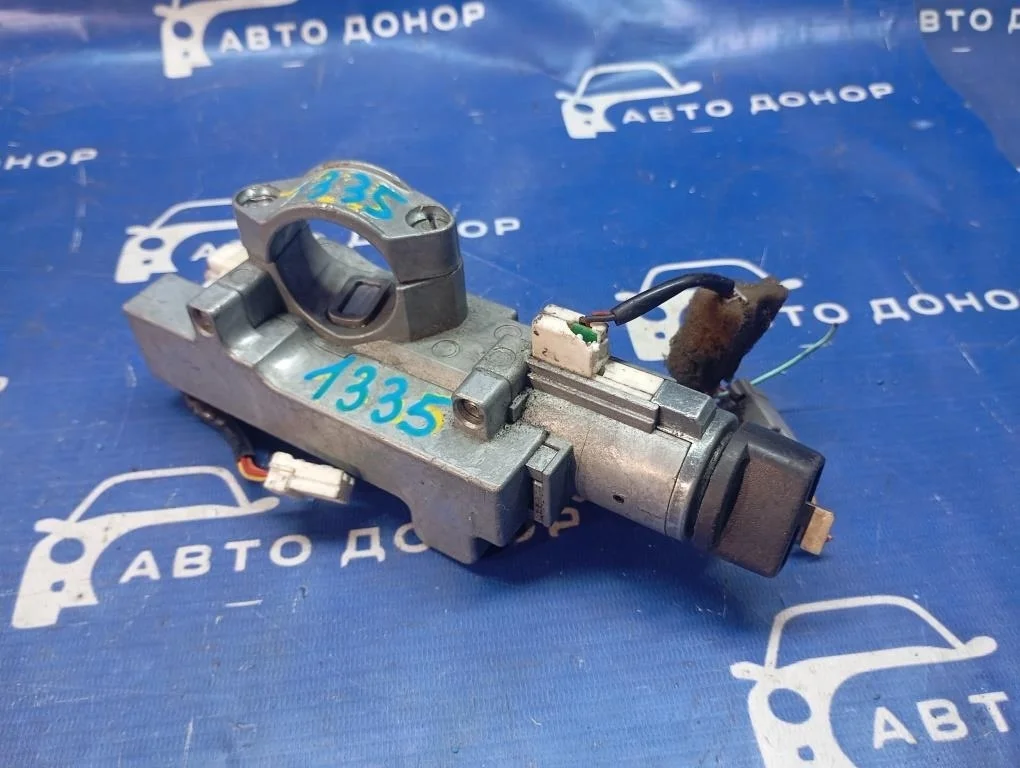 замок зажигания NISSAN WINGROAD WHNY11 -