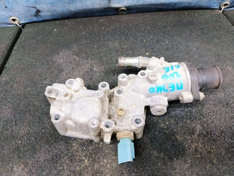 Корпус термостата Peugeot 206 2008 1336P9 1.4 KFW