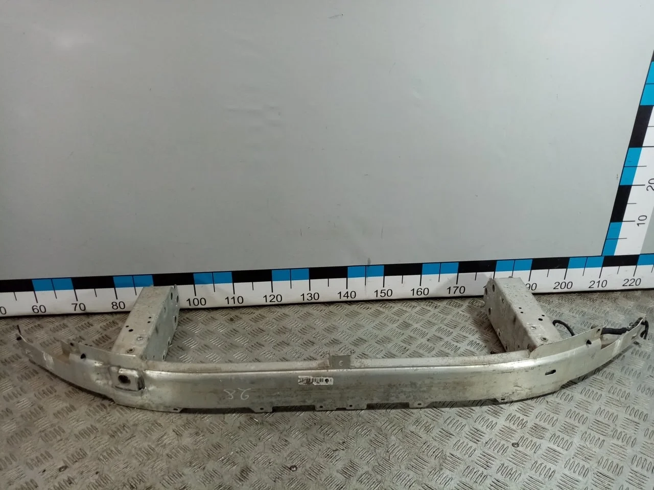 [Б/У] Усилитель заднего бампера G11/G12 [Код: 00672836 ]