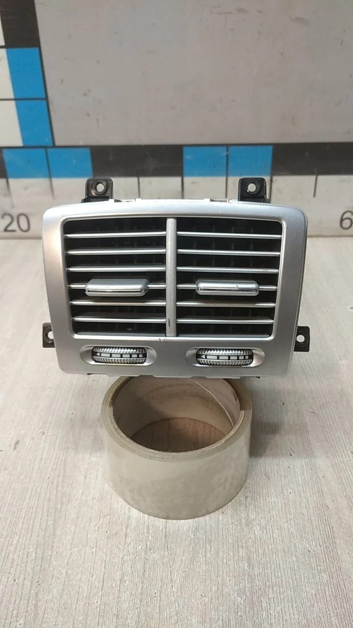 [Б/У] Дефлектор воздушный задний Mercedes W216 W221 - небольшие потертости [Незначительные дефекты] [Код: 00324997 ]