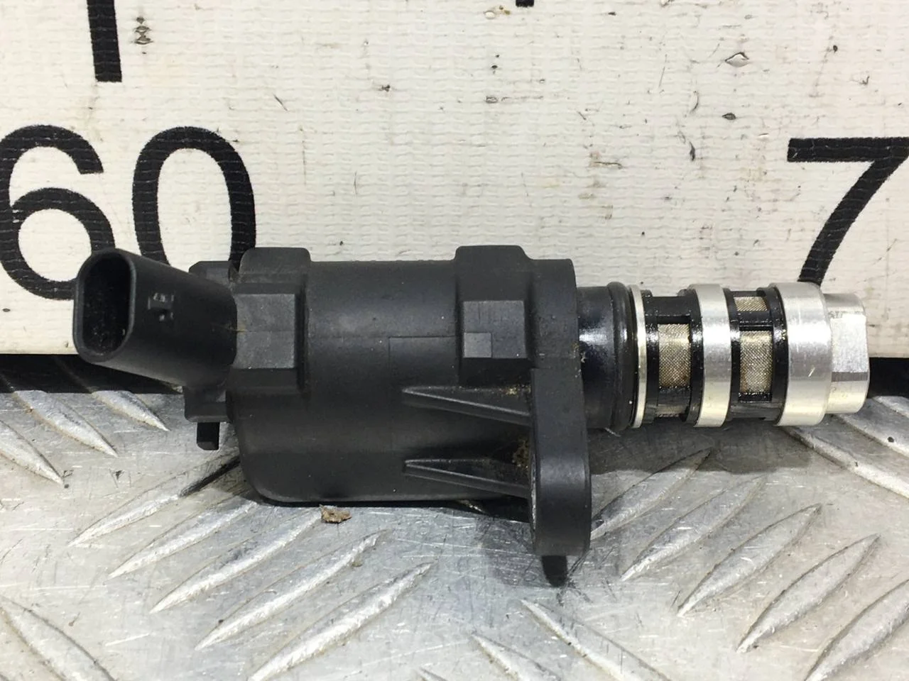 [Б/У] Клапан электромагн. изменения фаз ГРМ [Код: 00672625 ]