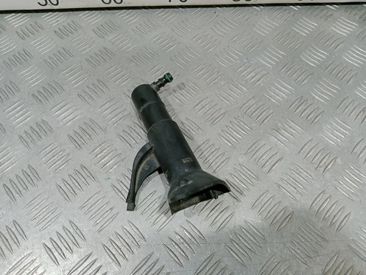 [Б/У] Цилиндр омывателя фары правый VW Touareg [Код: 00669144 ]