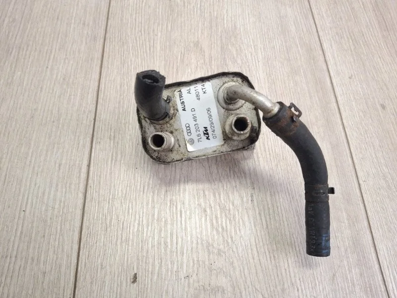 Радиатор топливный Audi Q7 2007-2015 4L