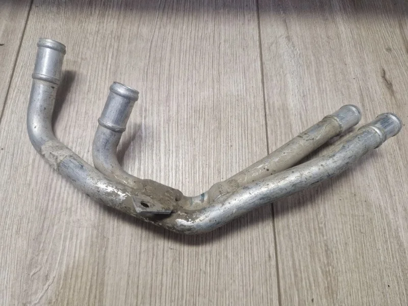 Трубопровод системы охлаждения Audi Q7 2007-2015 4L