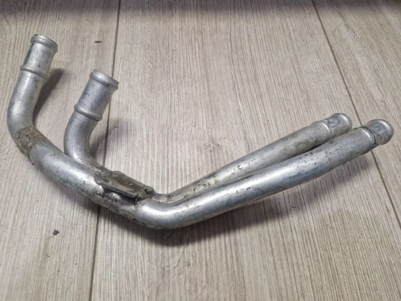 Трубопровод системы охлаждения Audi Q7 2007-2015 4L