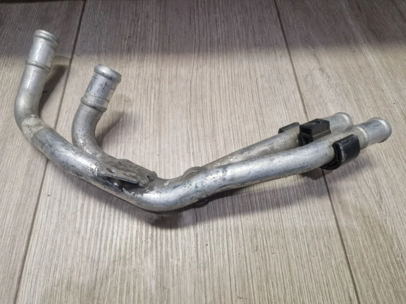 Трубопровод системы охлаждения Audi Q7 2007-2015 4L